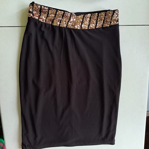 Fiesta Fashion Rose Gold Sequin 2 piece set - Picture 3 of 9